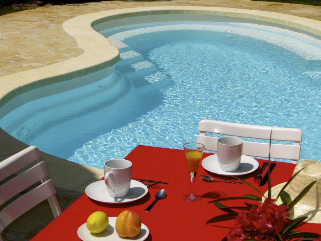 Appartement Dans Villa St Raphael Saint-Raphaël Rum bild
