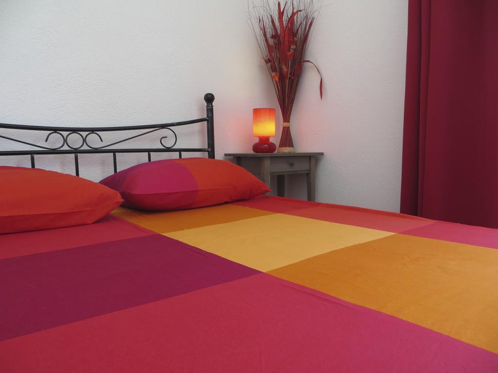 Appartement Dans Villa St Raphael Saint-Raphaël Rum bild