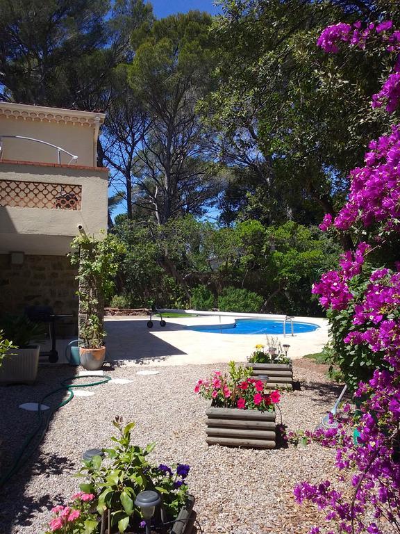 Appartement Dans Villa St Raphael Saint-Raphaël Exteriör bild